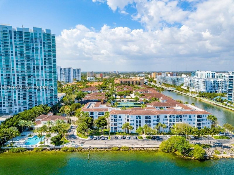 Apartment for rent at Village by the Bay 5102