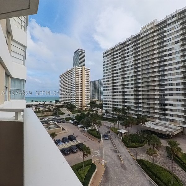 Comprar apartamento en The Hemispheres 7E