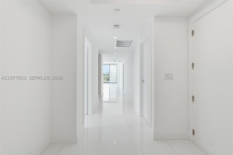 Condo for sale at Grovenor House 501