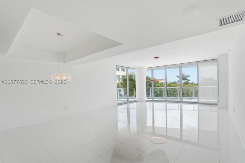 Condo for sale at Grovenor House 501