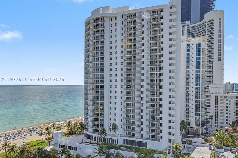 Comprar apartamento en Chateau Beach Residences 904