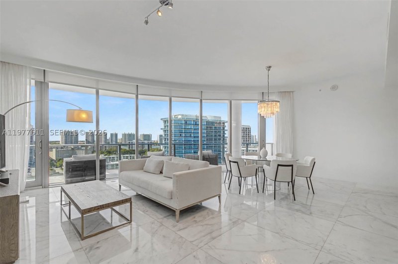 Comprar apartamento en Chateau Beach Residences 904
