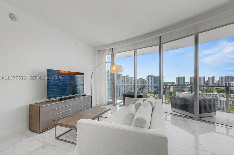 Comprar apartamento en Chateau Beach Residences 904