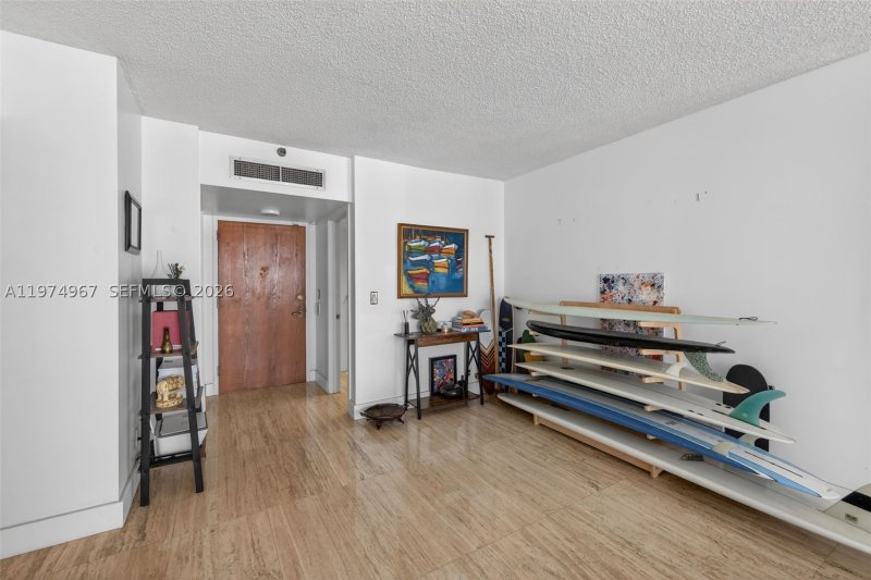 Condo for sale at Turnberry Towers 17C