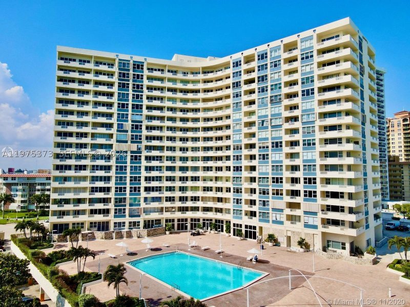 Condo for sale at Parker Dorado 201
