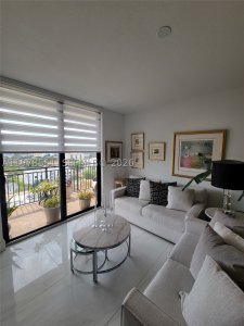Comprar apartamento en Puerta De Palmas 1110