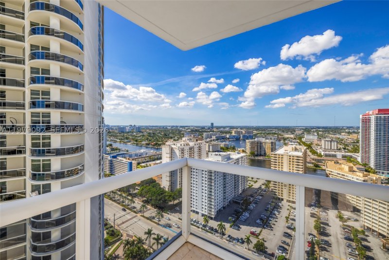 Alquiler de apartamento en Beach Club Two 2806