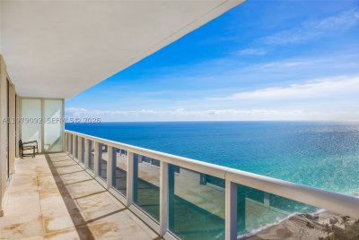 Aluguel de apartamento no Beach Club Two 2806