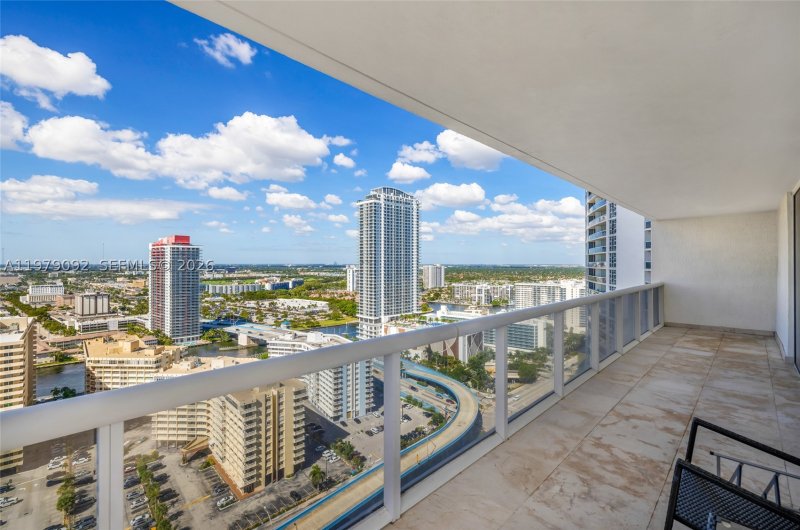 Alquiler de apartamento en Beach Club Two 2806