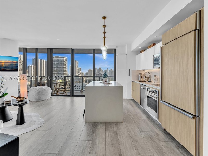Apartment for rent at Hyde Midtown 2104