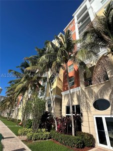Comprar apartamento no Porto Bellagio 1904