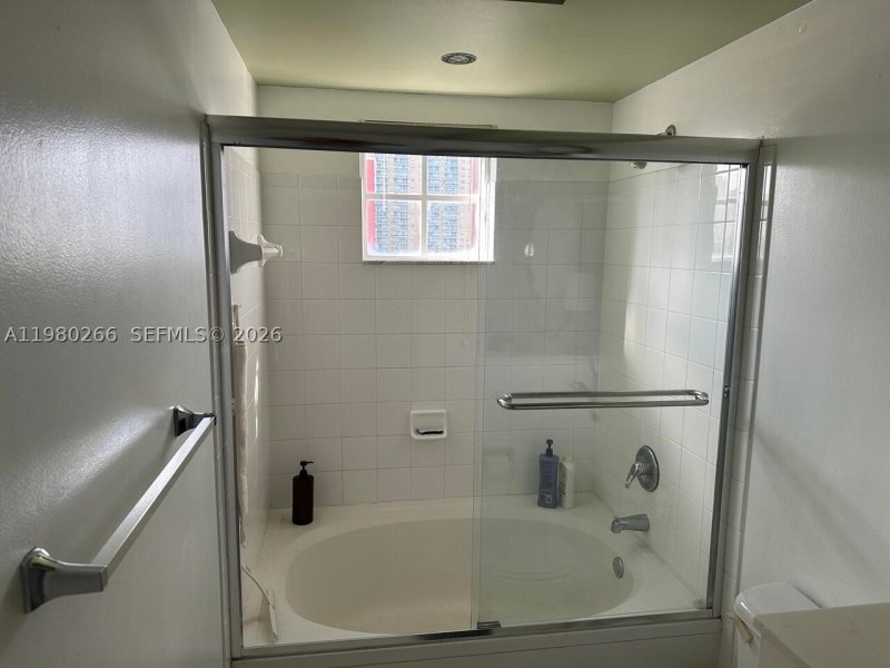 Condo for sale at Porto Bellagio 1904