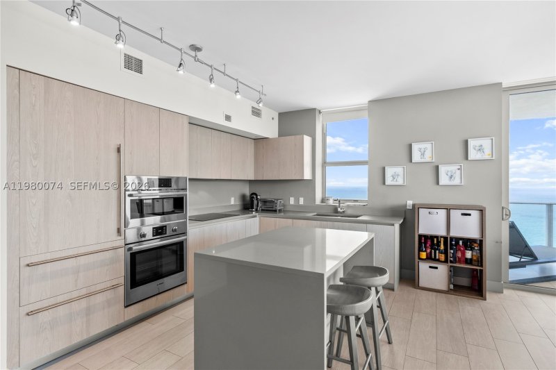 Apartment for rent at Hyde Beach House T3609