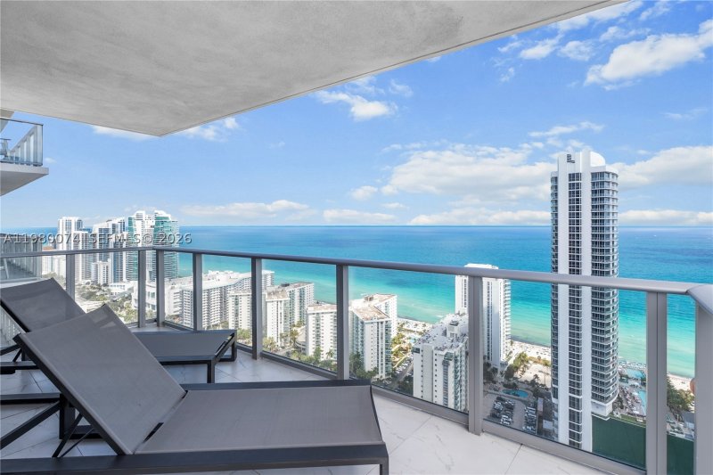 Apartment for rent at Hyde Beach House T3609