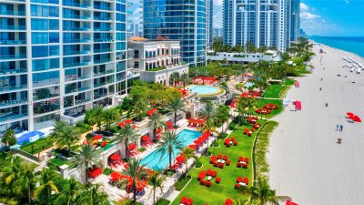 Comprar apartamento no The Estates at Acqualina 1506