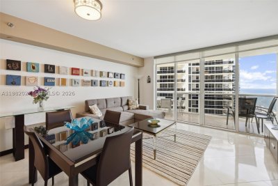 Aluguel de apartamento no Beach Club Two 3909