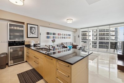Aluguel de apartamento no Beach Club Two 3909