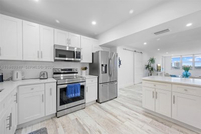 Property photo # 9