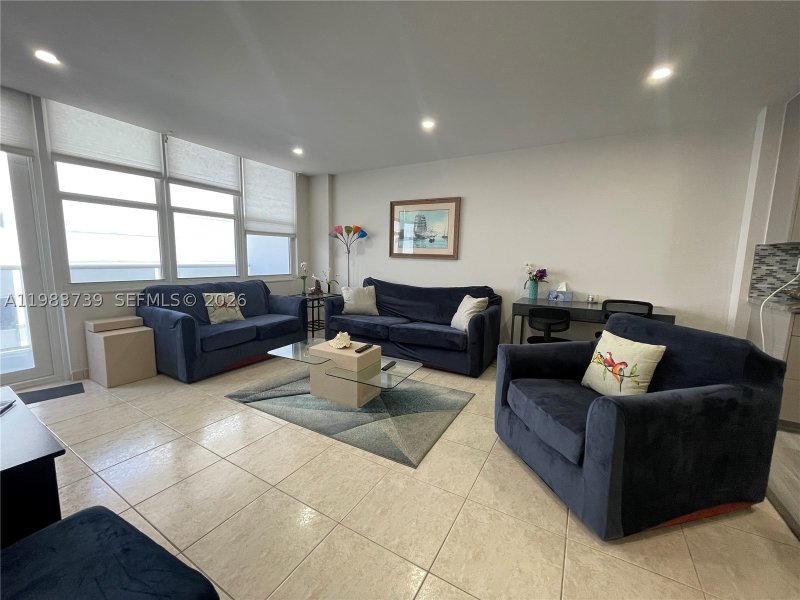 Sea Air Towers Apt #911