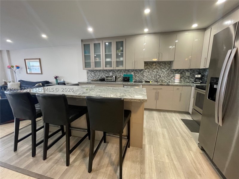 Apartment for rent at Sea Air Towers 911