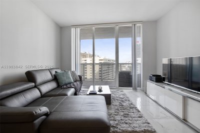 Aluguel de apartamento no Beach Club Three 909