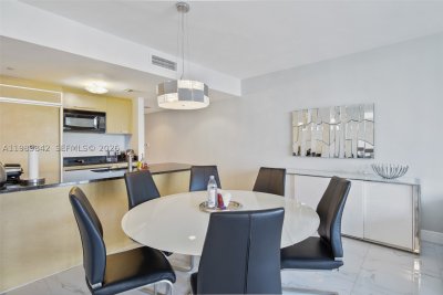 Aluguel de apartamento no Beach Club Three 909