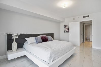 Aluguel de apartamento no Beach Club Three 909
