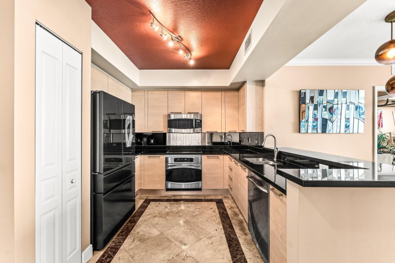 Condo for sale at 350 Las Olas Place 2860