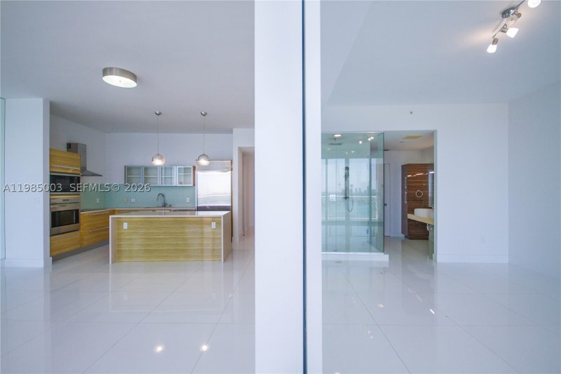 Apartment for rent at Paramount Bay 2204