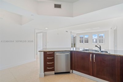 Comprar apartamento en Turnberry Village 1109