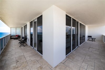 Aluguel de apartamento no Beach Club Two 1808