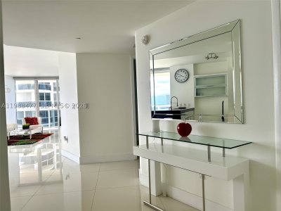 Aluguel de apartamento no Beach Club Two 1808