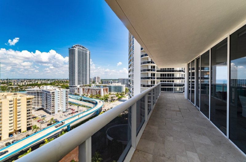 Alquiler de apartamento en Beach Club Two 1808
