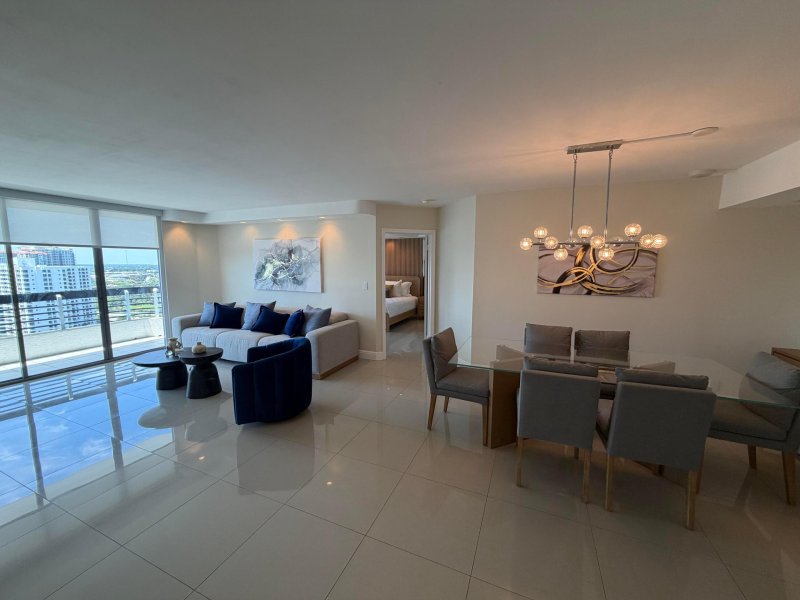 Aluguel de apartamento no Mystic Pointe 500 2303