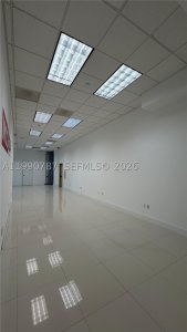 Comprar apartamento no The Club At Brickell Bay 200