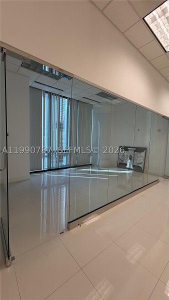 Comprar apartamento no The Club At Brickell Bay 200