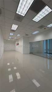 Comprar apartamento no The Club At Brickell Bay 200