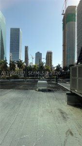 Comprar apartamento no The Club At Brickell Bay 200