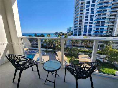 Aluguel de apartamento no Alexander Towers 515