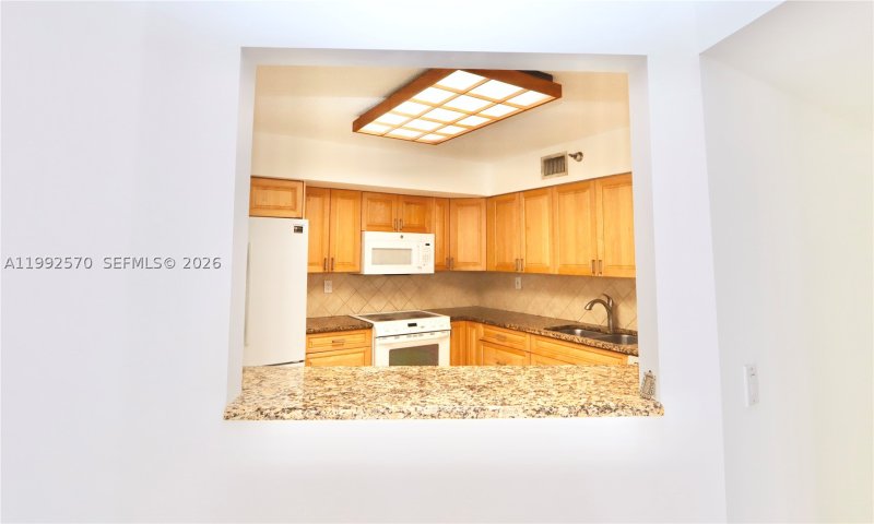Condo for sale at Mystic Pointe 400 1207