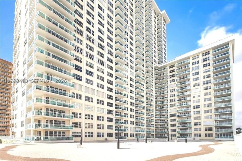 Apartment for rent at Playa Del Mar 111