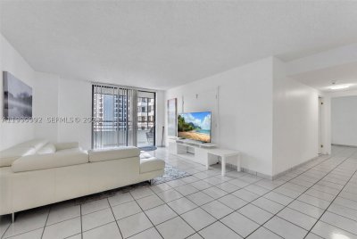 Comprar apartamento en Olympus Condo 1418