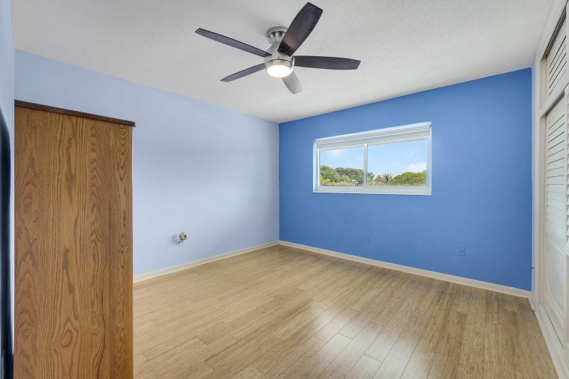Condo for sale at Blair House 213
