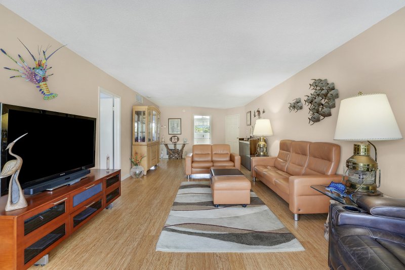 Condo for sale at Blair House 213