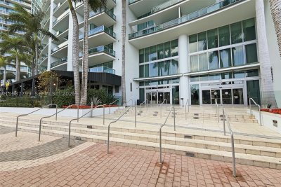 Comprar apartamento en 900 Biscayne 4308