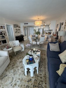 Comprar apartamento no Parker Plaza Estates 815