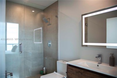 Aluguel de apartamento no Marina Blue 5207