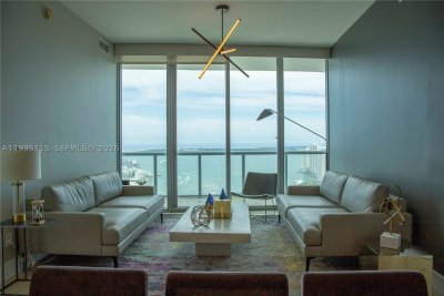 Aluguel de apartamento no Marina Blue 5207