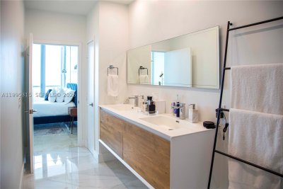 Aluguel de apartamento no Marina Blue 5207