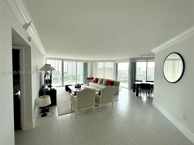 Aluguel de apartamento no Oceania 5 1453